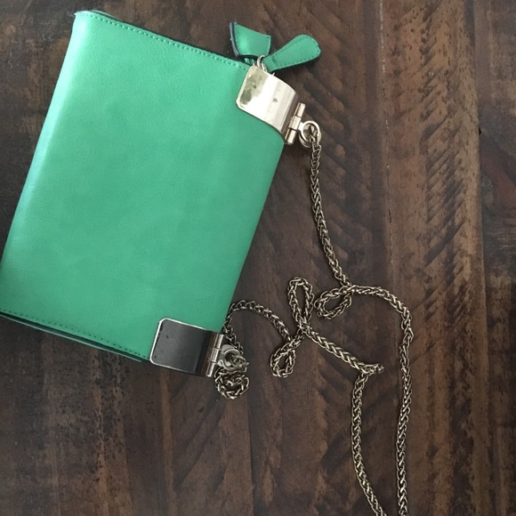 Small Green Purse - Picture 4 of 5